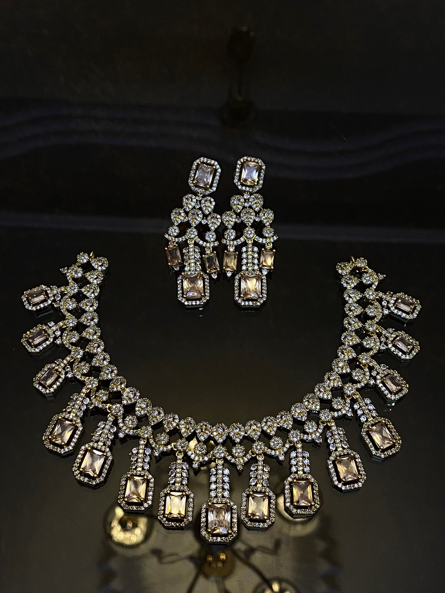 Zircon Ad Necklace Set